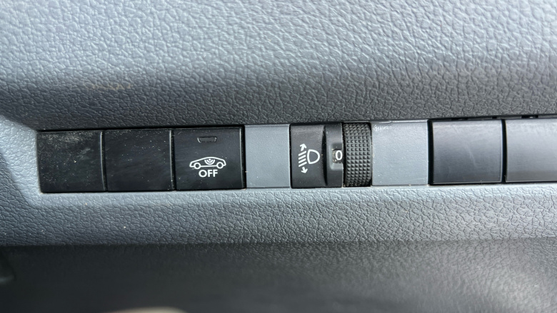 Vauxhall Vivaro L1 Diesel 2700 1.5d 120PS Sportive H1 Van